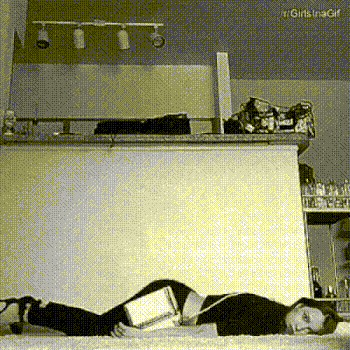 Gif девушка прикол работа скачивай для vk