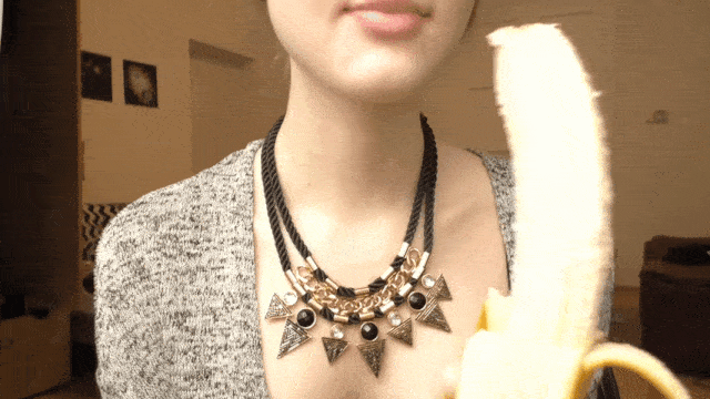 Gif анимация девушка минет скачивай для ватсапа